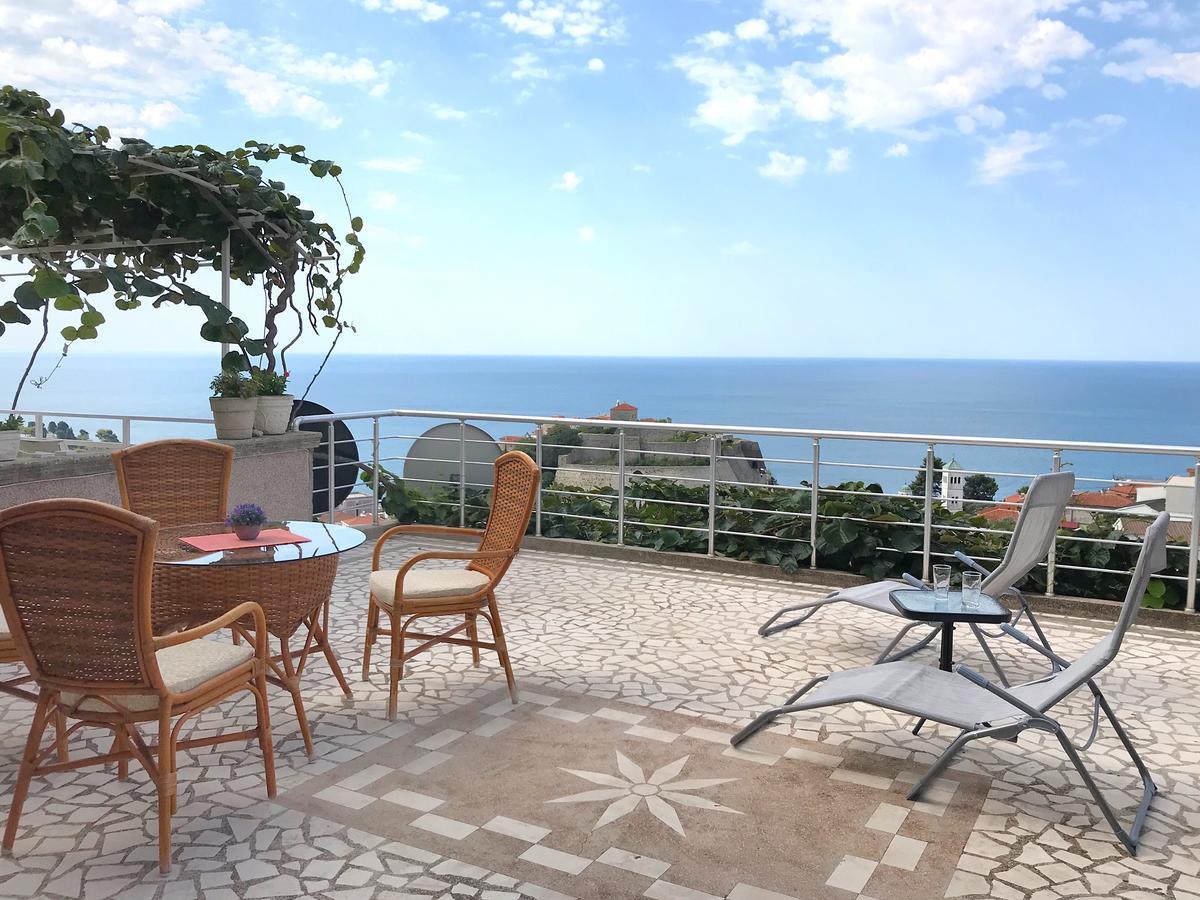 Apartment Jana Ulcinj Bagian luar foto