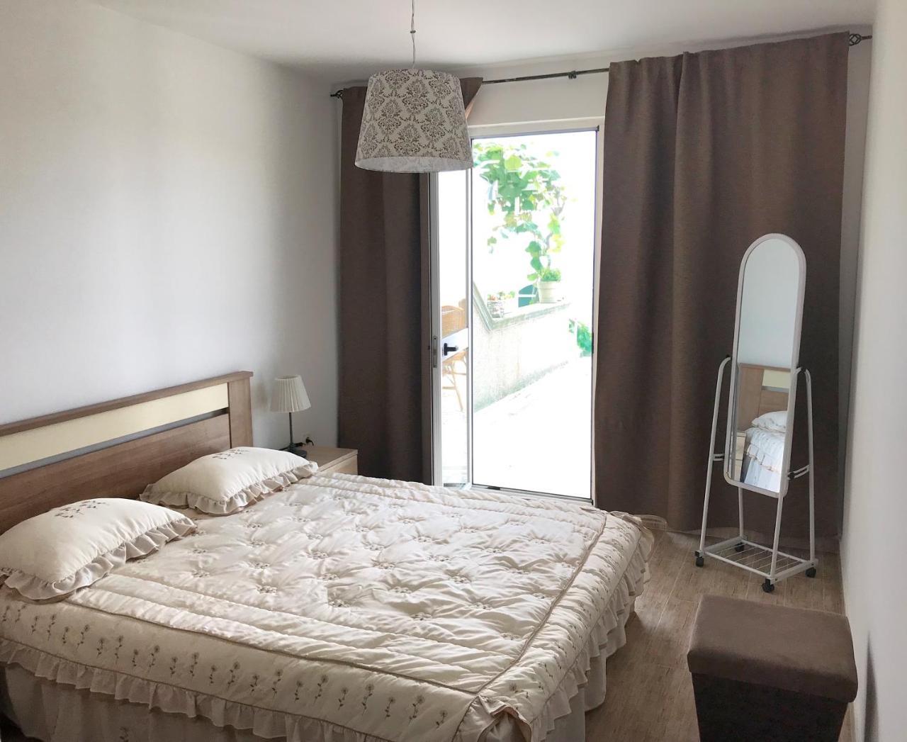 Apartment Jana Ulcinj Bagian luar foto