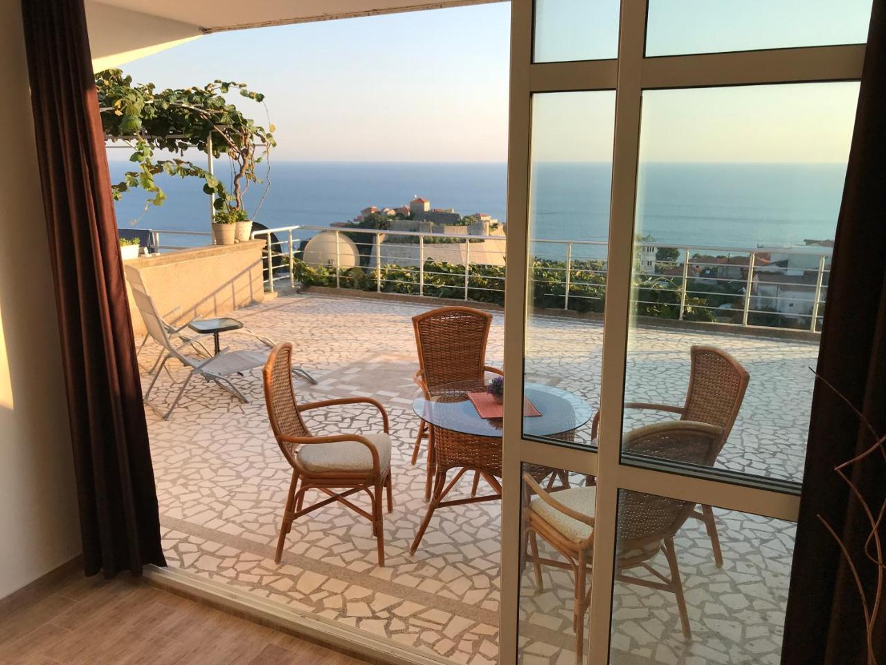 Apartment Jana Ulcinj Bagian luar foto
